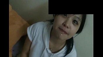 ดูหนัง18pornน้องสาวเพื่อนเงี่ยนจัดxxx เลยแอบมาให้พี่เย็ดคงอยากเจ็บหี