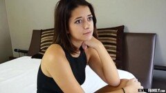 ดูหนังโป๊ฝรั่งหื่นเย็ดหีน้องสาววัย18น้ำควยพุ่งปรี้ด