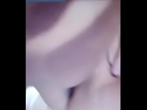 น้องแว่นขาวหมวย