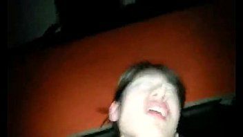 ดูหนังเอ็กร้องเสียวส่ะลั่นว่าจะไม่ถ่ายหน้าแต่ร้องแล้วได้อารมณ์โดนควยซอยxีxีxีอย่างนี้มันเสียว