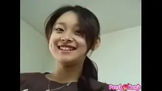 คลิปหลุด18น้องสาวเพื่อนแก้ผ้าโชว์เสียวแบบใร้เดียงสาหลังโดนเพื่อนพี่ชายหลอกดูหี